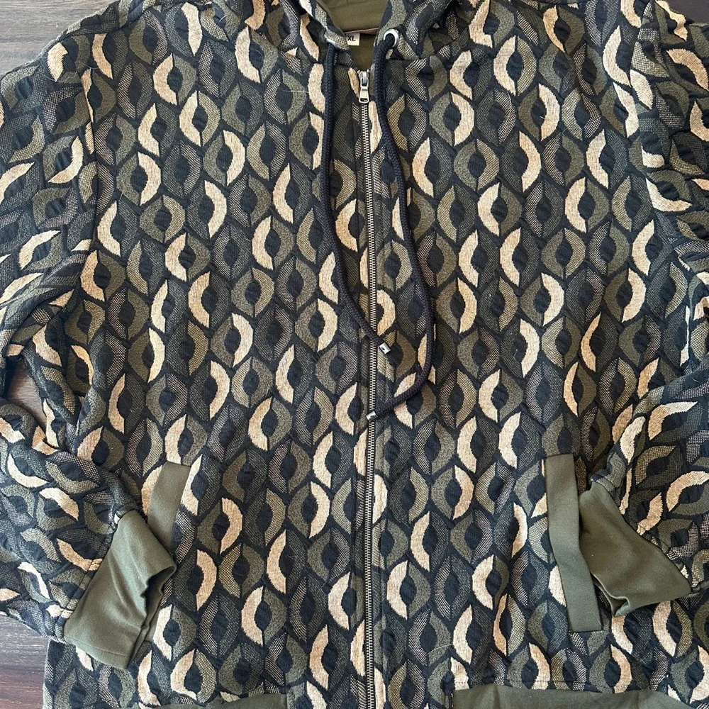 MR TURK by Trina Turk Patterned Hoodie with Olive Accents - Picture 2 of 4